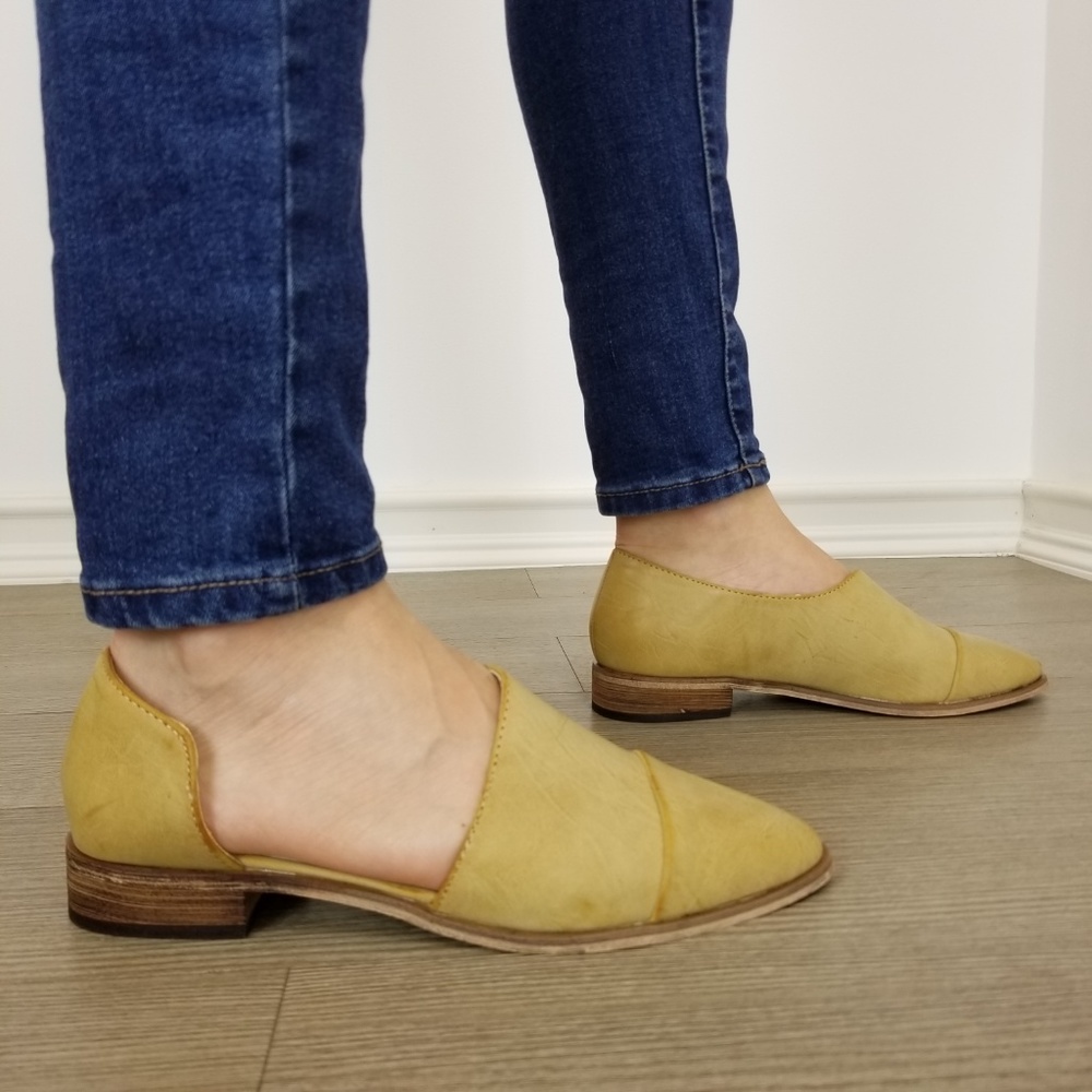 Beige Opened Side Pointy Slip On Flat Loafer - Picture 7 of 7